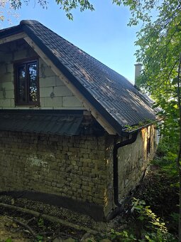 Chalupa v peknom a tichom prostredí v blízkosti Starej Turej - 5