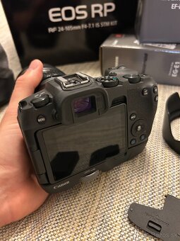 Canon EOS RP + EF 24-70mm (F4, L, IS, USM) - 5