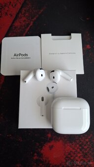 AirPods 4 s ANC - 5