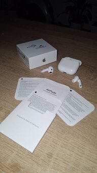 AirPods 4 s ANC - 5