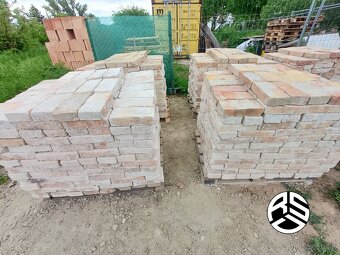 Stare tehly Senec - 5