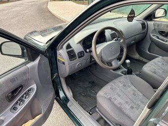 Hyundai Accent 1,3i rv:04, nova STk a Ek - 5