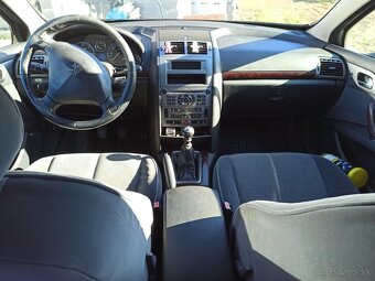 Peugeot 407 - 5