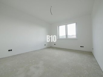 4 izbová novostavba na 661m2 pozemku v obci Zbehy - 5