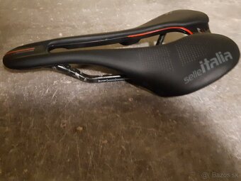 Selle Italia SLR Boost Kit Carbonio Superflow L sedlo, 145 m - 5