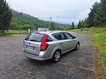 Kia Ceed combi 1.4 benzin 77 kw rok 5/2008 180000 km - 5