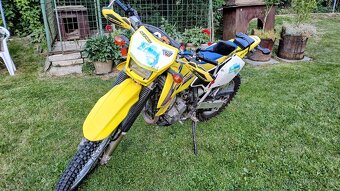 Suzuki DR-Z400S - 5