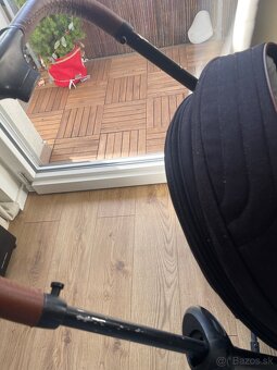 Zopa kočík s pogumovanými terénnymi kolieskami - 5