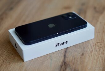 Repasovaný iPhone 12 128GB Black,  v záruke - 5