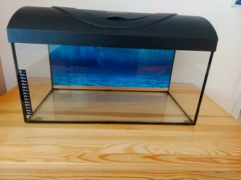 Predám akvárium pre škrečka aj s príslušenstvom - 5