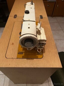 Predám šijaci stroj lucznik 438 - 5