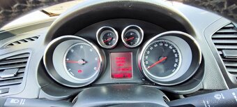 Opel Insignia 2.0 CDTI 118kw r.v.2009 - 5
