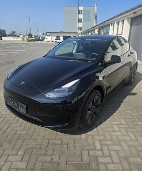 Tesla Y 2024 - 5