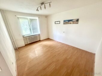 Na predaj 1 izbový byt s veľkou loggiou, Dubnica n/V - 5