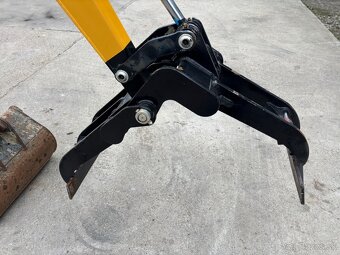 Komatsu PC-10-6 - 5
