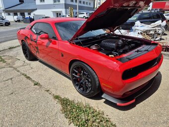Predam dodge challenger 6.2 hellcat - 5