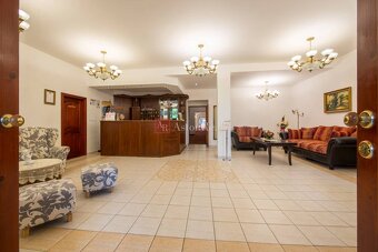 EXKLUZÍVNE - PREDAJ - HOTEL Liptovský Ján, 25 izieb, 7334 m2 - 5