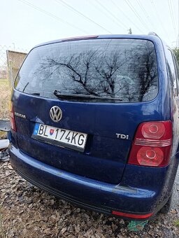 Predám VW Touran 1.9tdi.77 kw bxe. - 5