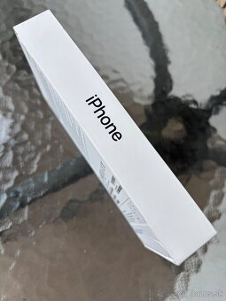 Apple iPhone 16e 128GB Black NEROZBALENÝ - 5