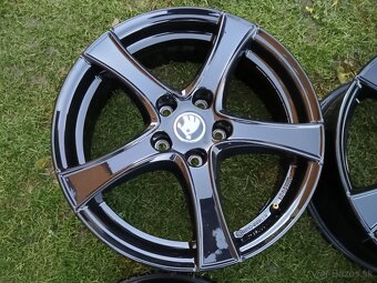 Elektróny Škoda Superb 3, 5x112 R17 - 5