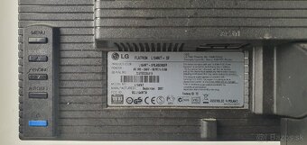 Predam 17" monitor LG Flatron - 5