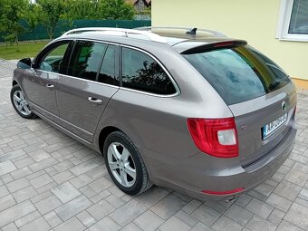 Škoda Superb 2010 2.0tdi DSG Elegance - 5