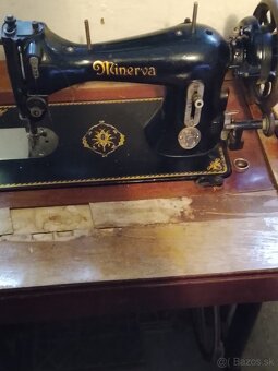 Starožitny šijací stroj - 5