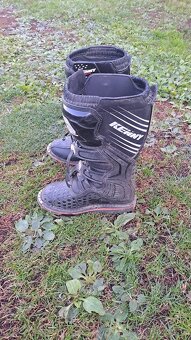 Predám cizmy kenny 40 - 5