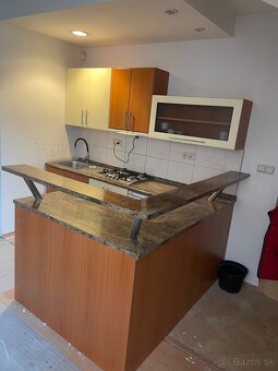 Kuchynská linka - 5