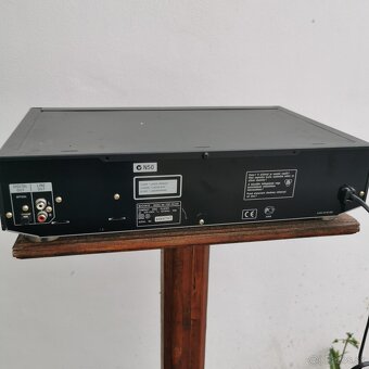 SONY CDP XE330 - 5