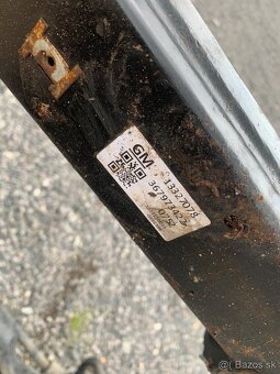 Predná napravnica Opel astra J 13327078 - 5