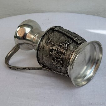 Pěkný cínový džbánek s vesnickými motivy - 5