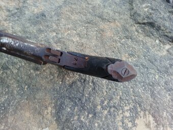 Lefosovy pištoľ dvojhlavnovy - 5