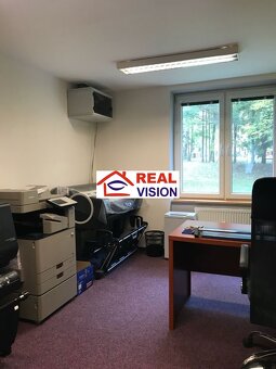 Byt v centre Popradu, bezbariérový, prízemie, vhodný aj na p - 5