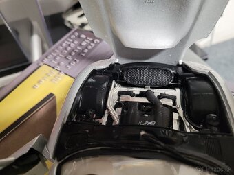 Model 1:18 Shelby series1 1999 Bburago - 5