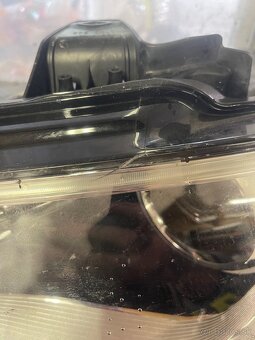 Predný svetlomet Audi a3 - 5