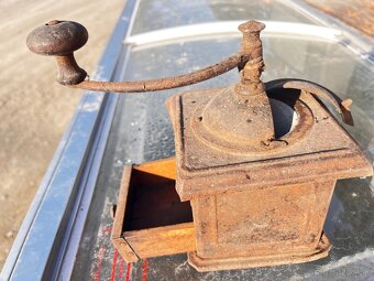 mlynček na kávu - 5