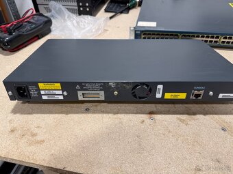 Cisco Catalyst 2950-24 - 5