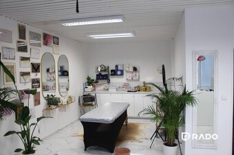 RADO | Na prenájom obchodný priestor o rozlohe 77 m2, v admi - 5