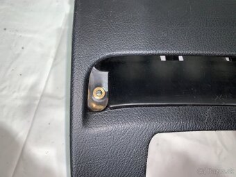 Obloženie interiéru pod volantom VW Passat B5 - 5