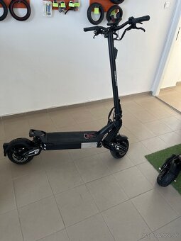 Predám Elektrickú kolobezku Vsett 10 Apex 25,6Ah - 5