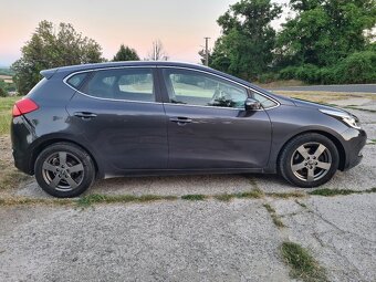 Kia ceed 1,6 CRDi 94kw automat Gold kúpené SR - 5