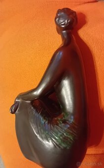 Soška sediaca žena- Jitka Forejtova - 5