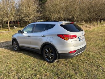 Hyundai Santa Fe 2.2 CRDI 4x4 - 5