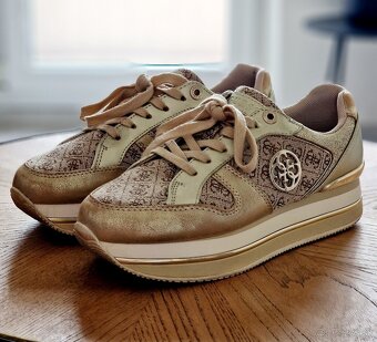 GUESS SNEAKERSY DEALY FL5DLY FAL12 ZLATÁ - LEN ZA 50 € - 5