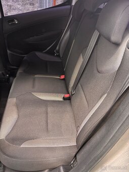 Peugeot 308 - 5