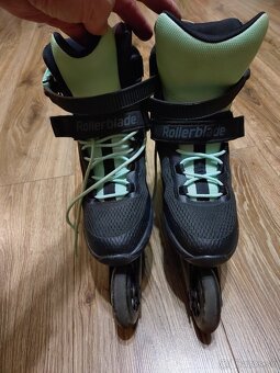 kolieskové korčule č. 40 - 5