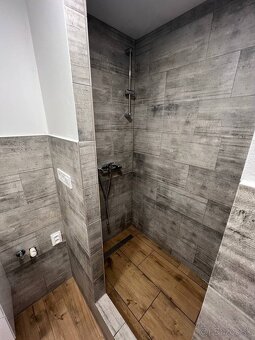 🏡 PREDÁM 2-IZBOVÝ BYT – KOMPLETNE PREROBENÝ 🏡 - 5