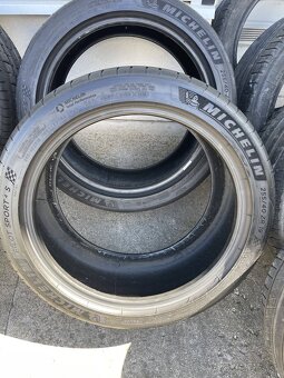 275 40 R20 255 40 R19 - 5