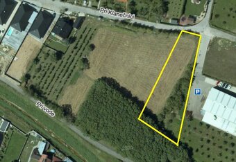 Stavebný pozemok pre RD i polyfunkciu - 5